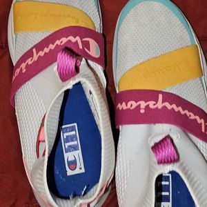 Champion Womens Size 11